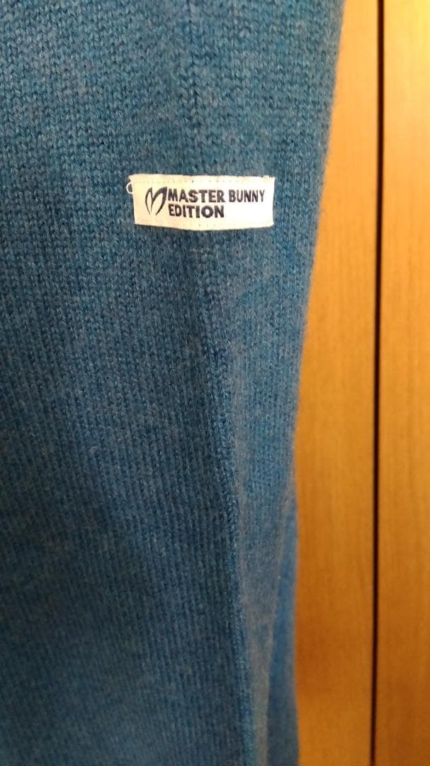m*e様 MASTER BUNNY EDITION 青 セーター サイズ5