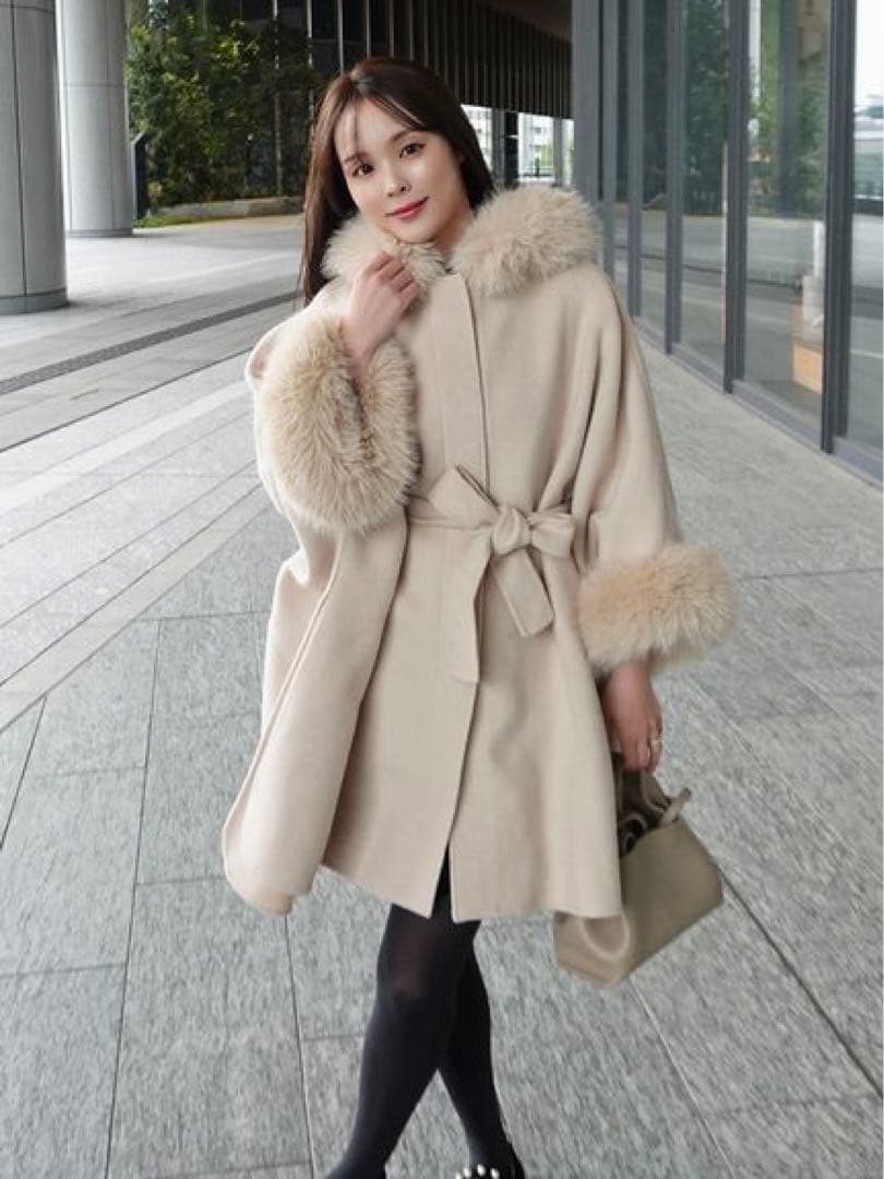 新品未使用　CELFORD ファーポンチョコート　キャメル