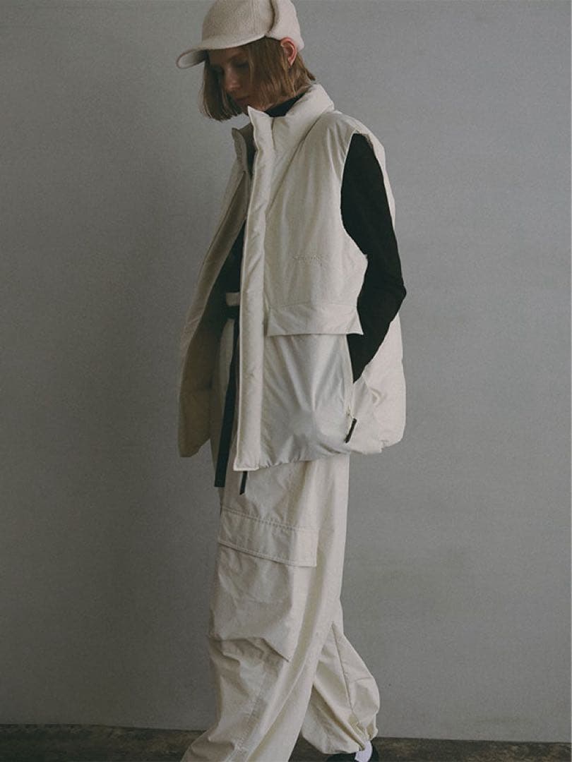 Marmot×ETRE TOKYO PERTEXダウンベスト　オフホワイト