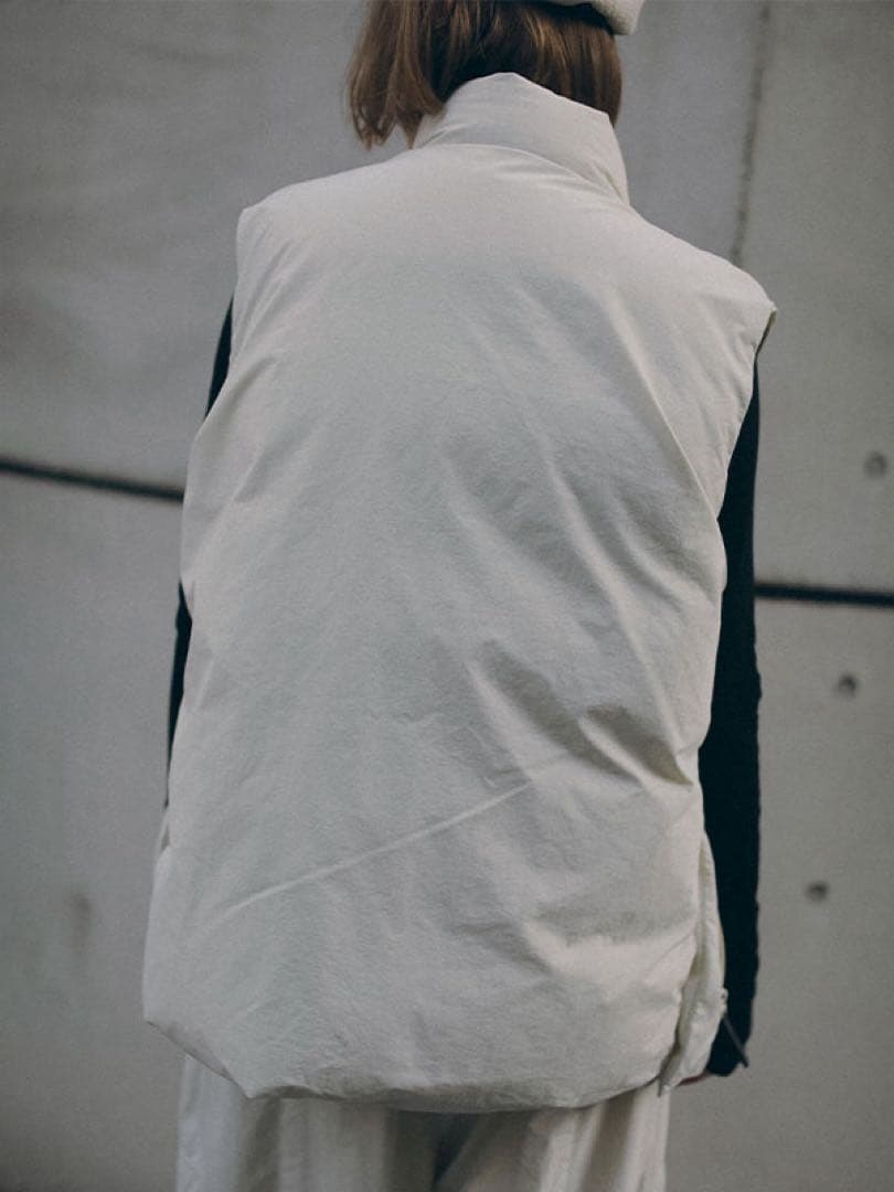 Marmot×ETRE TOKYO PERTEXダウンベスト　オフホワイト