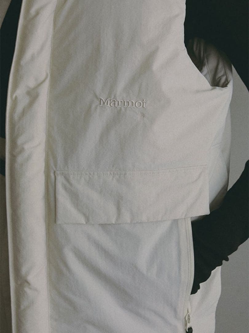 Marmot×ETRE TOKYO PERTEXダウンベスト　オフホワイト
