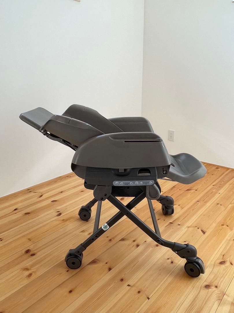 Combi ネムリラ AUTO SWING BD バースデイ限定デザイン