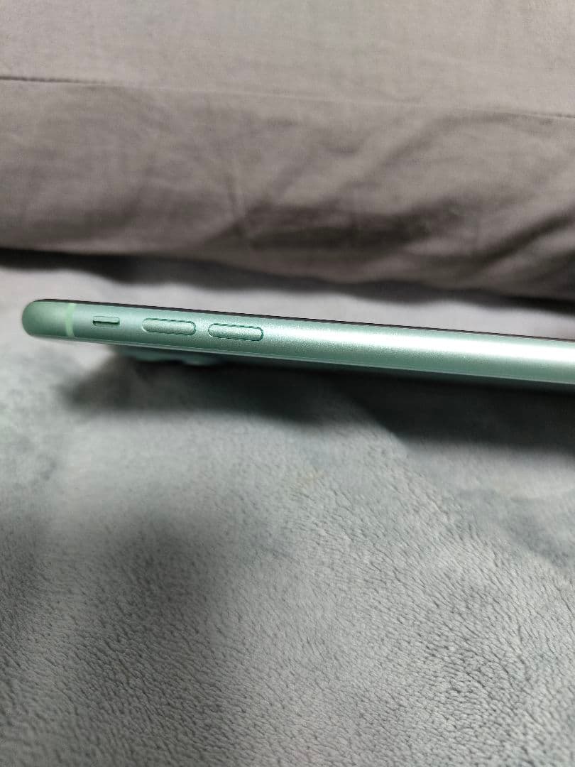 動作品！SIMフリー Apple iPhone11 128GB グリーン