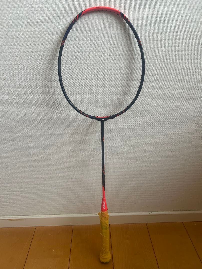 【値下げOK】YONEX VOLTRIC Glanz ボルトリックグランツ