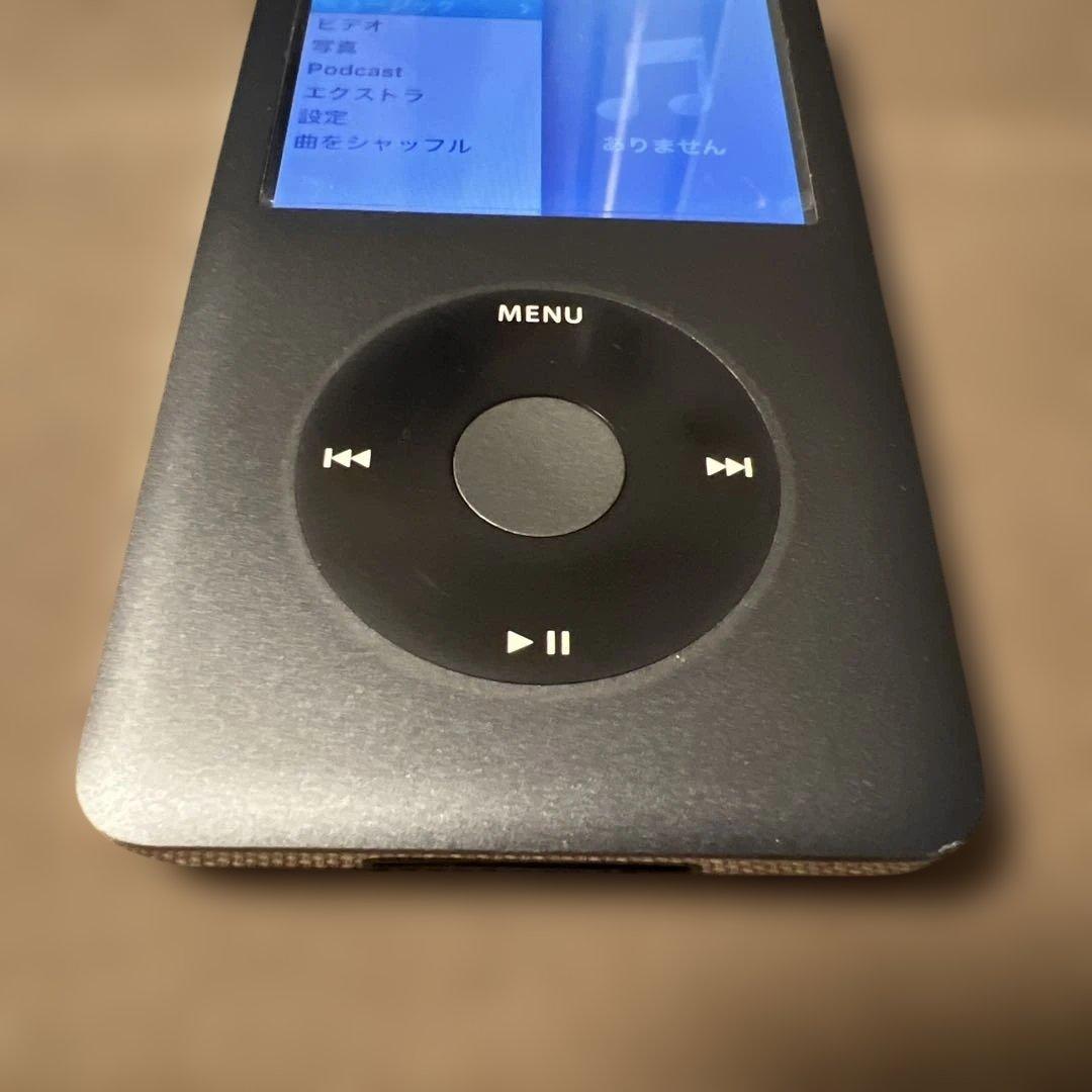 iPod classic 120GB中古　ブラック　ディスプレイ保護フィルム付
