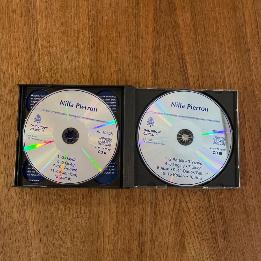 ★ニラ・ピエロー （Vn）- ニラ・ピエロー＆アン・ストラディバリウス