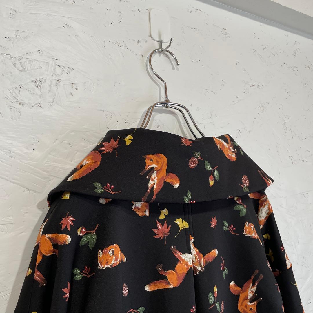 新品未使用タグ付き【ふりふ】キツネスクエアコート　ショートコート　黒　F