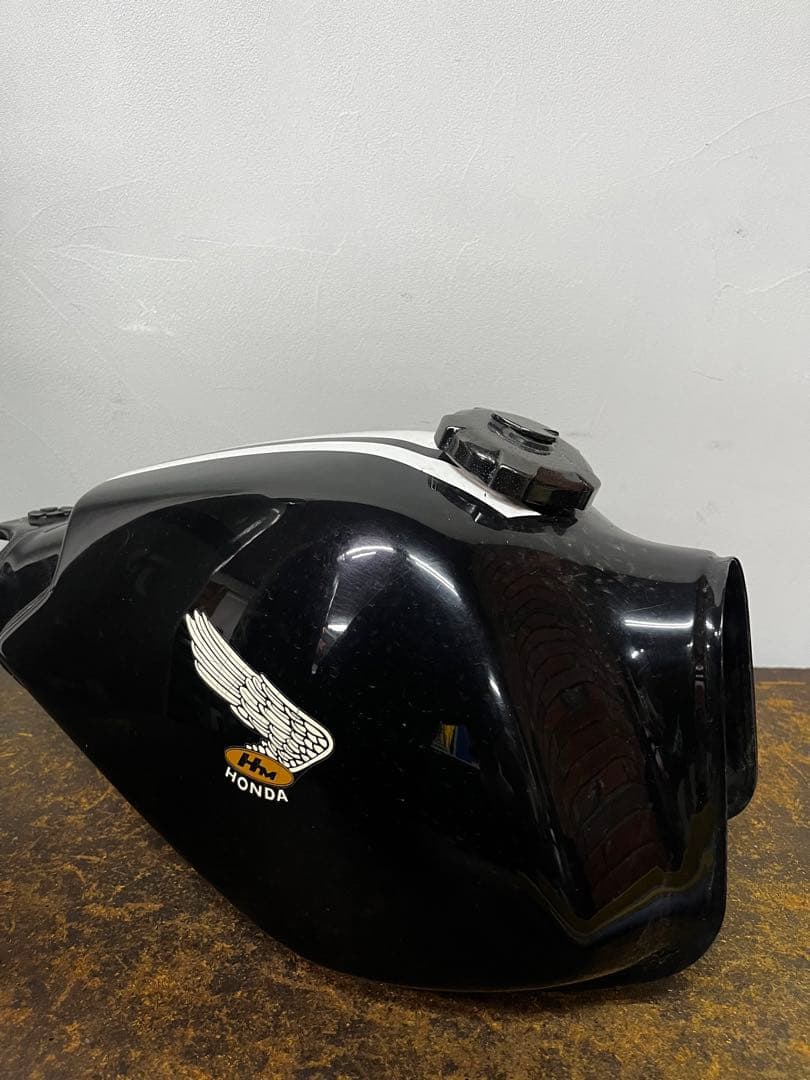 ftr223 タンク　honda