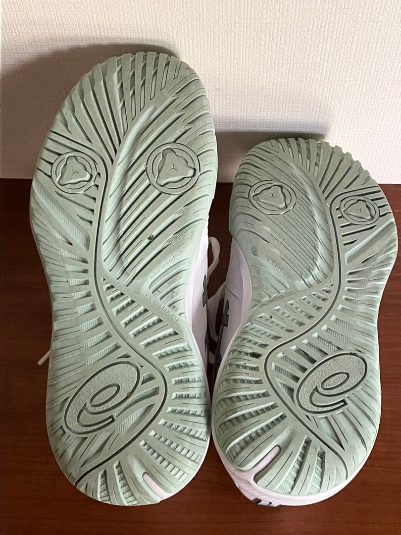 アシックステニスシューズ　 GEL CHALLENGER 15