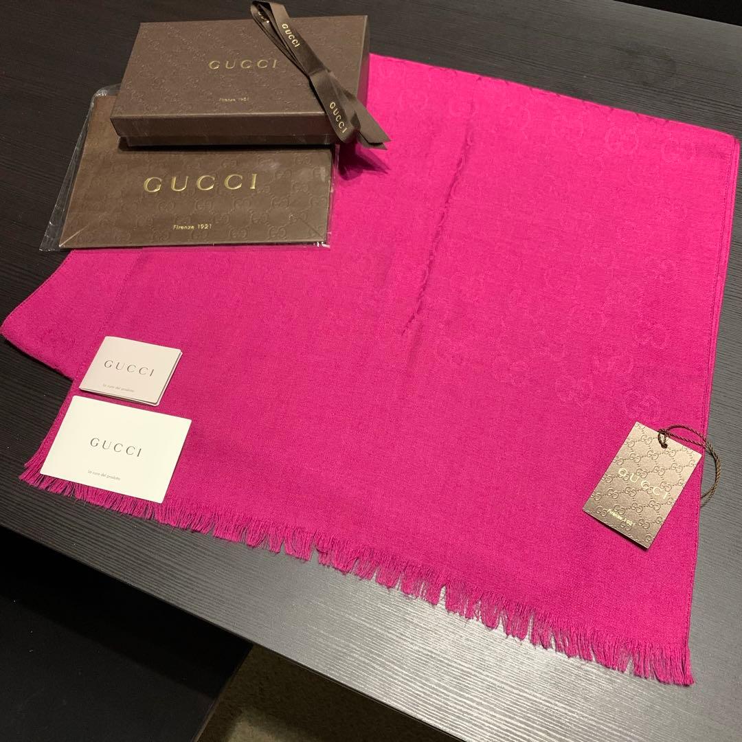 新品正規✨GUCCIマフラー✨グッチマフラー❗️箱紙袋セット　グッチ　メンズ