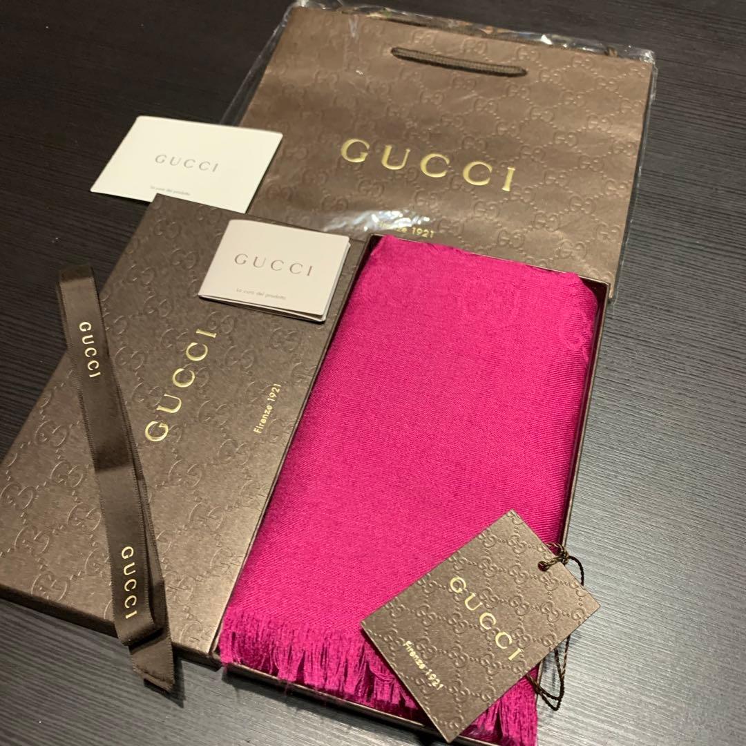 新品正規✨GUCCIマフラー✨グッチマフラー❗️箱紙袋セット　グッチ　メンズ