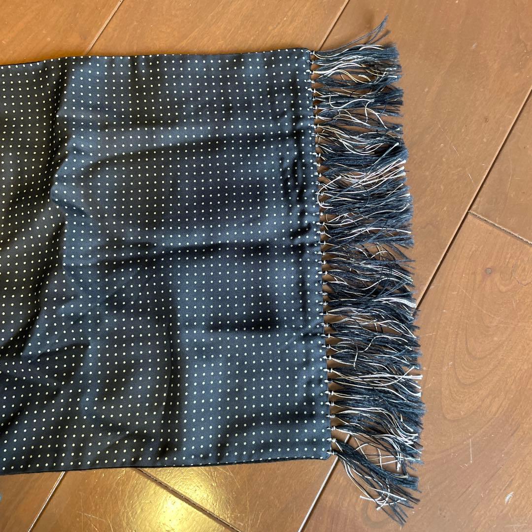 ①ドレイクス　ネイビー✖️水玉　マフラー　ストール　新品未使用　DRAKE'S