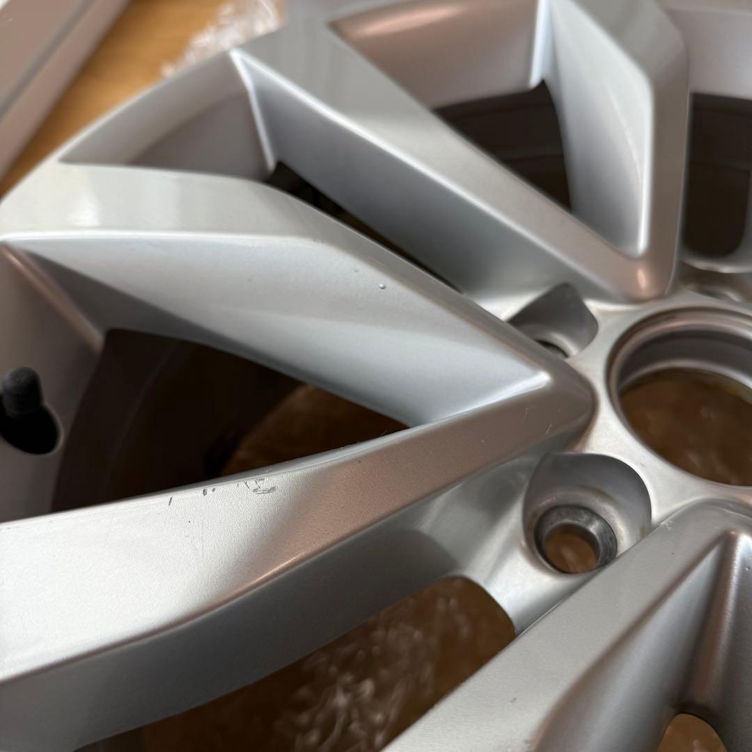 VW ザ・ビートル 5C0601025F 7-17+43 5H112 17インチ