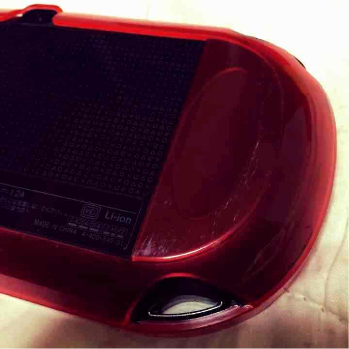 ps vita 本体、充電器付き