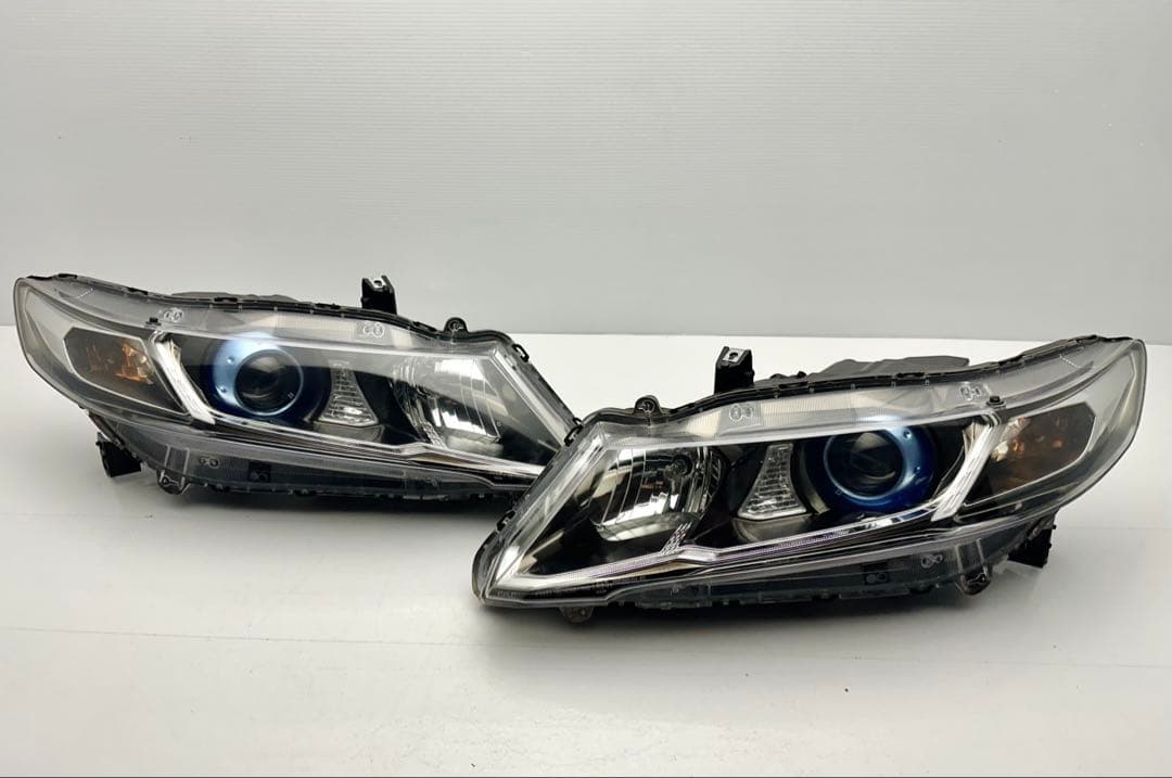 オデッセイ アブソルート ヘッドライト キセノン HIDレベ バラ付 P7692