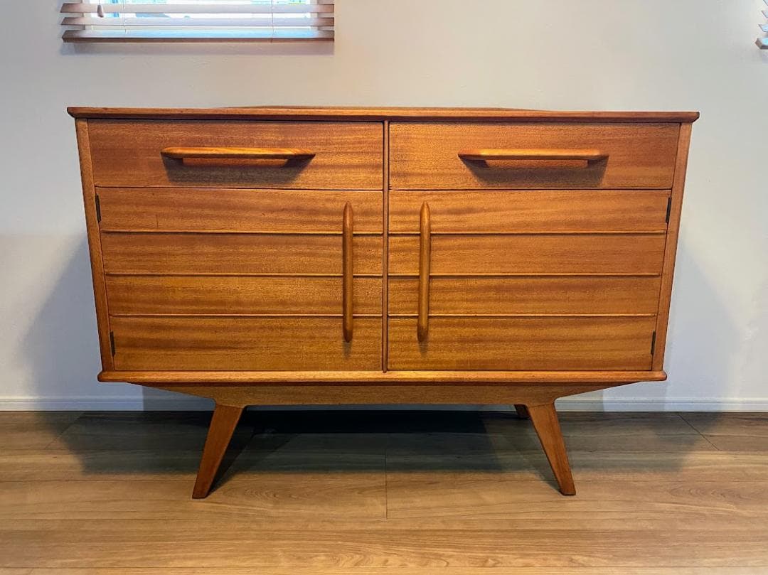 戸田 希少 E.Gomme（イー・ゴム）レッドフォードサイドボード 仕上済