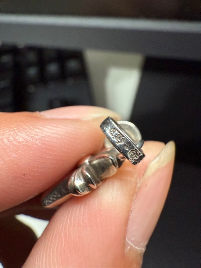 正規店購入　CHROME HEARTS シルバー クロスピアス baby fat