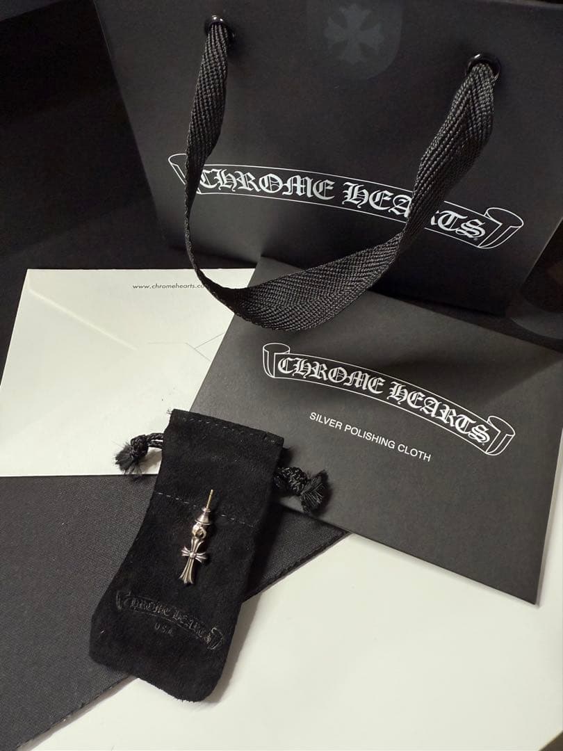 正規店購入　CHROME HEARTS シルバー クロスピアス baby fat