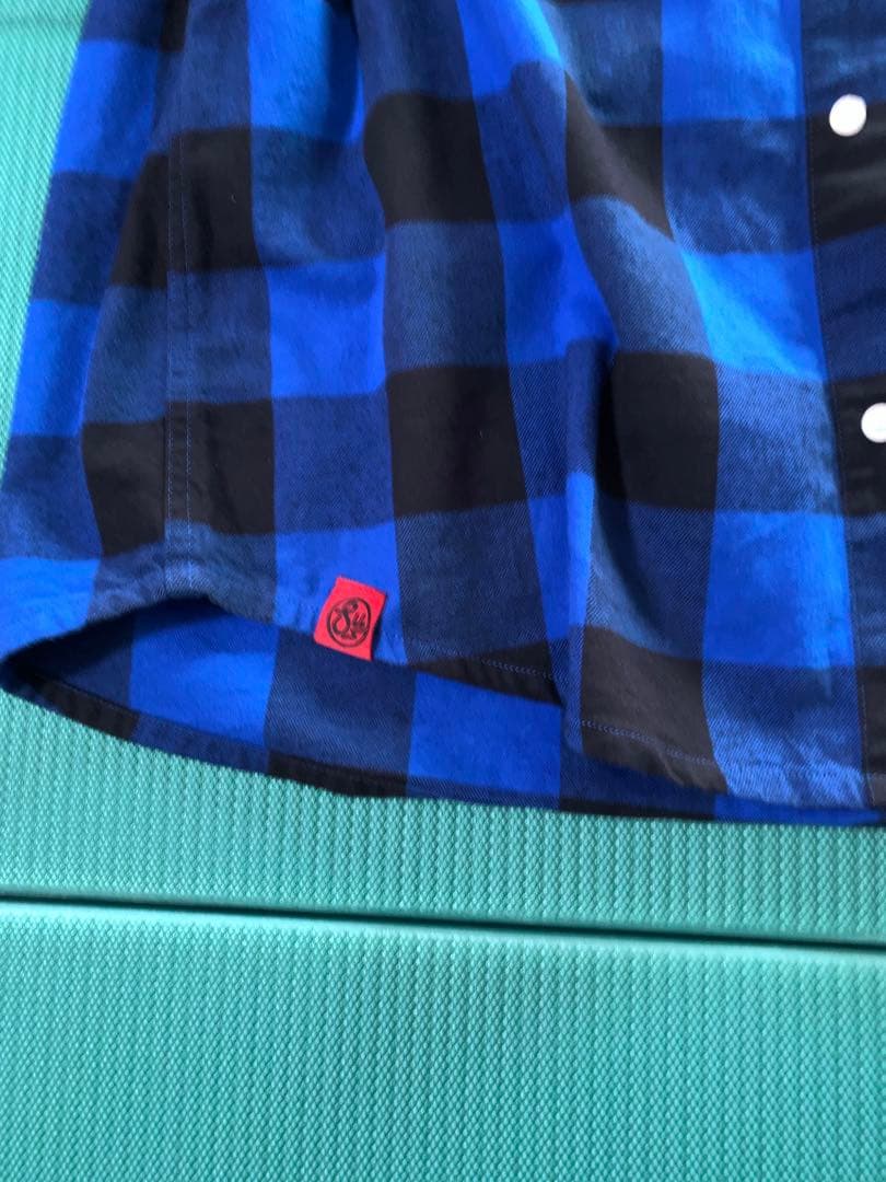 自宅保管 スイムベイトSWIMBAIT UNDERGROUND 長袖シャツ 青黒