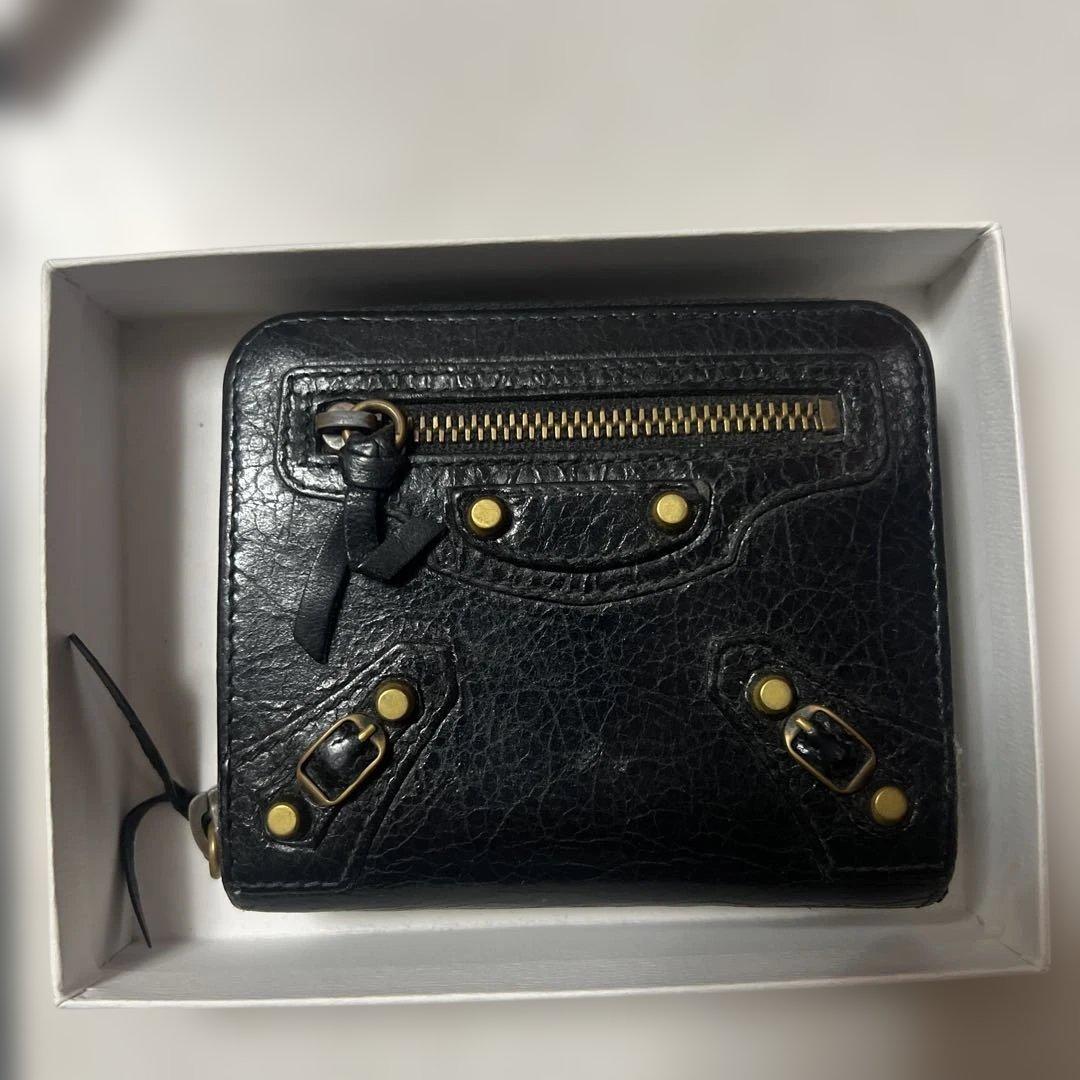 BALENCIAGA レザー 二つ折り財布　バレンシアガ　wallet