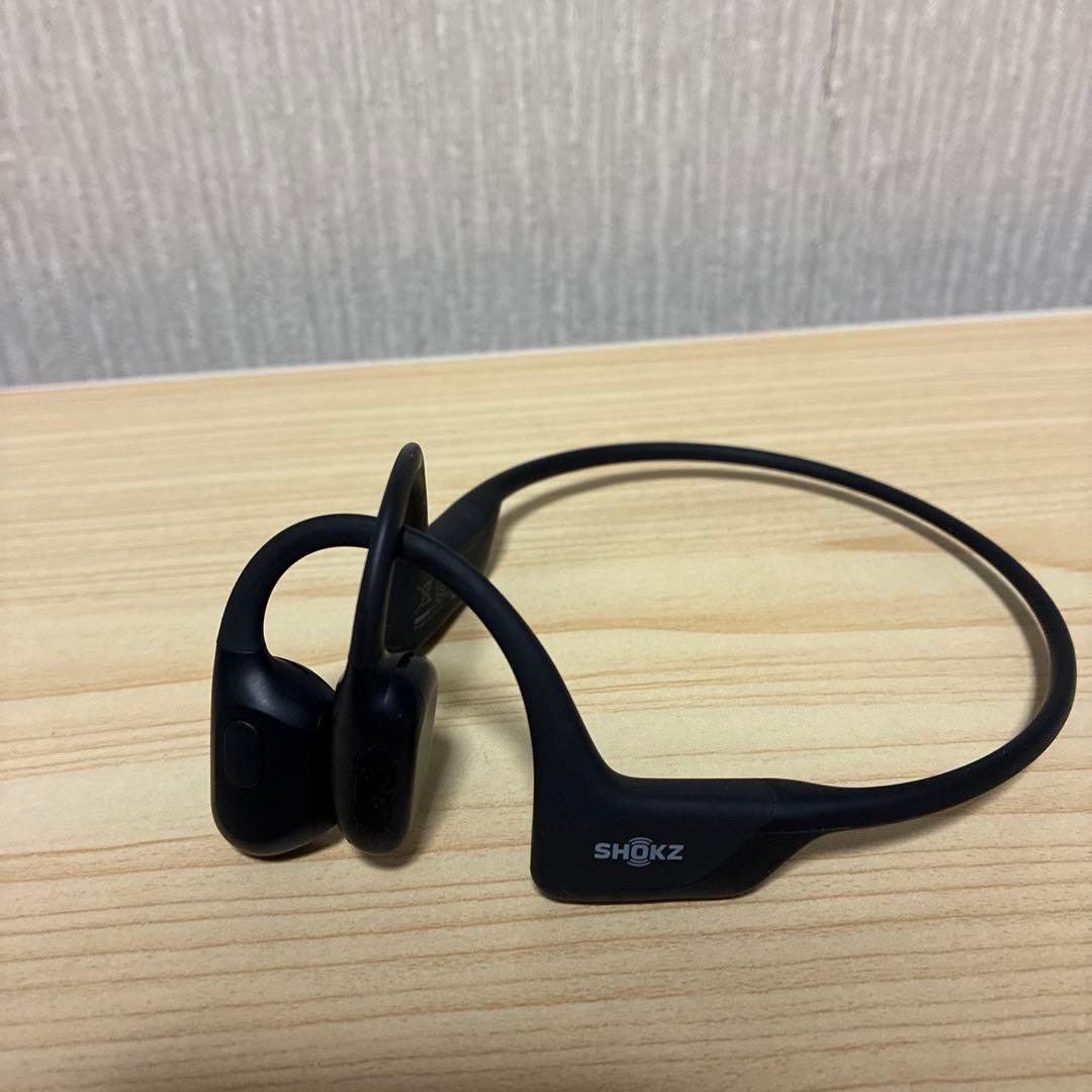 SHOKZ OPENRUN PRO 骨伝導イヤホン S810　ケーブル付属