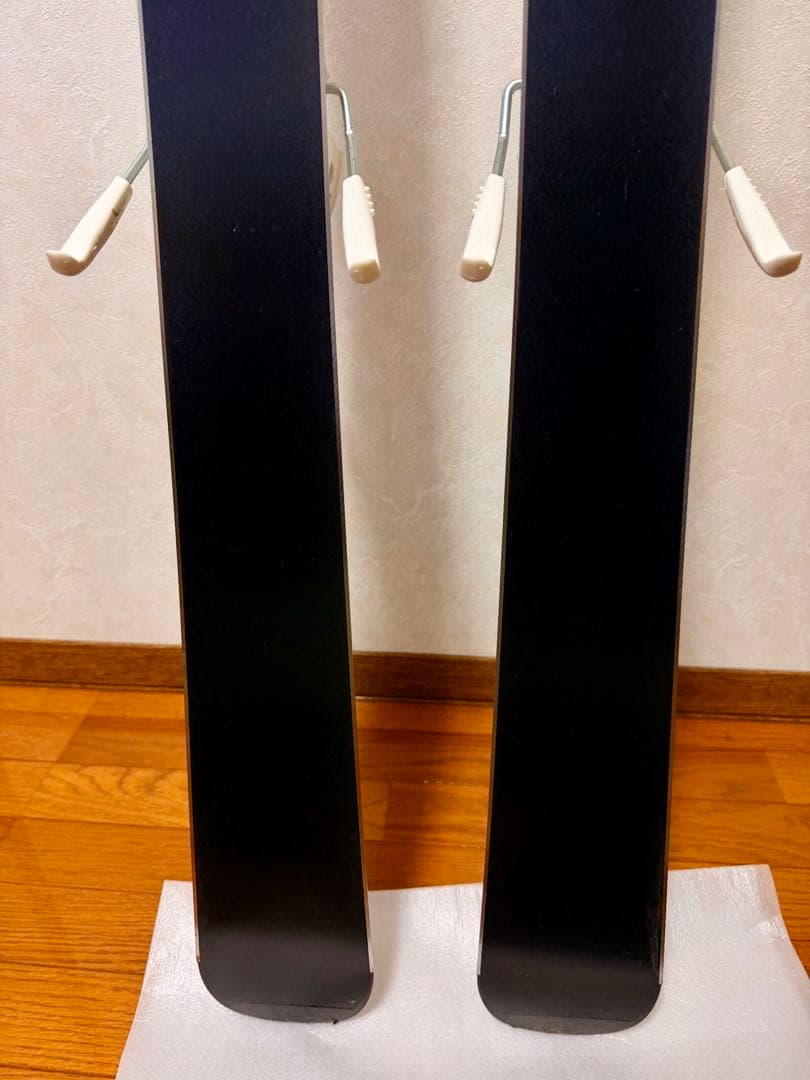 ELAN（エラン） ZEST 140cm ストック付き