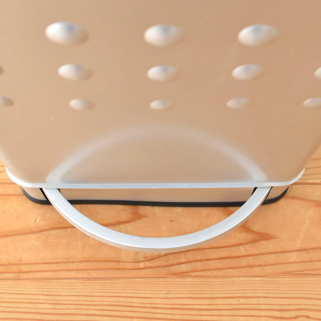 ギリシャ　アルミニウム　Mast ダストボックス