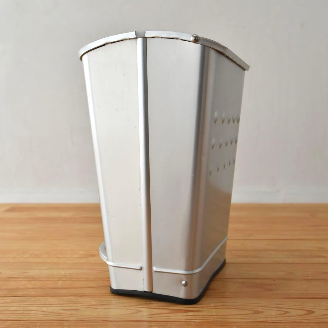 ギリシャ　アルミニウム　Mast ダストボックス