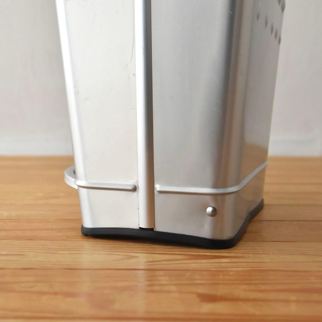 ギリシャ　アルミニウム　Mast ダストボックス