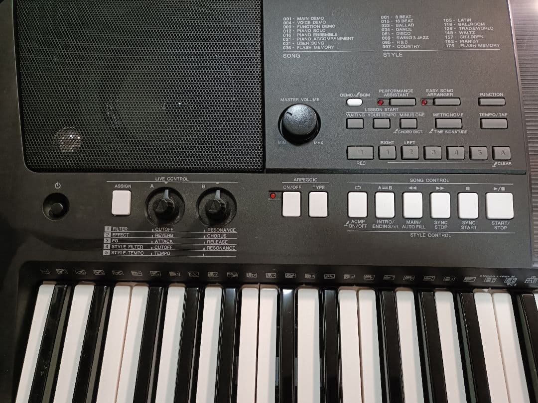 Yamaha PSR-E423 ポータブルキーボード 61鍵盤 黒 ジャンク