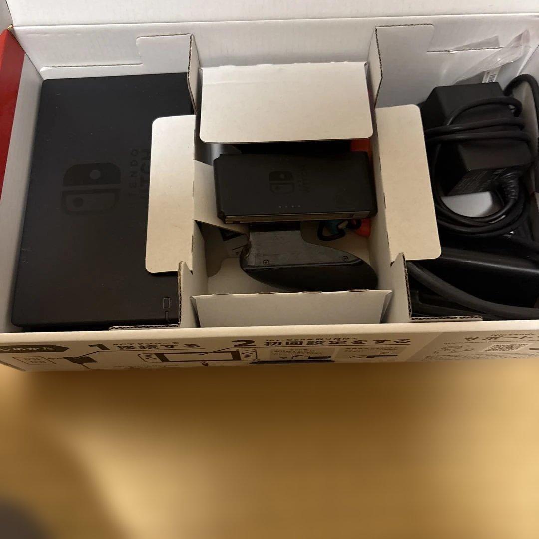 ス*テ様 Nintendo Switch本体 ジャンクジョイコン左4個　右1付き