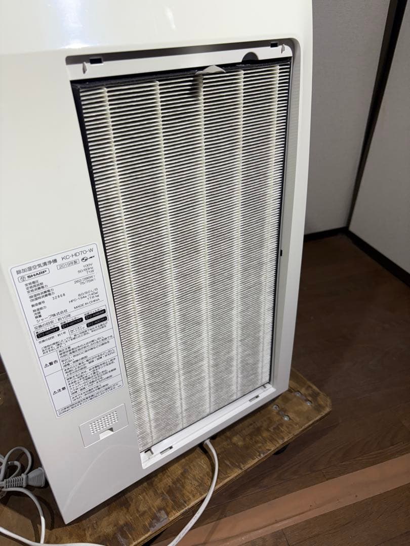 SHARP 除湿加湿空気清浄機 プラズマクラスター　KC--HD70-W