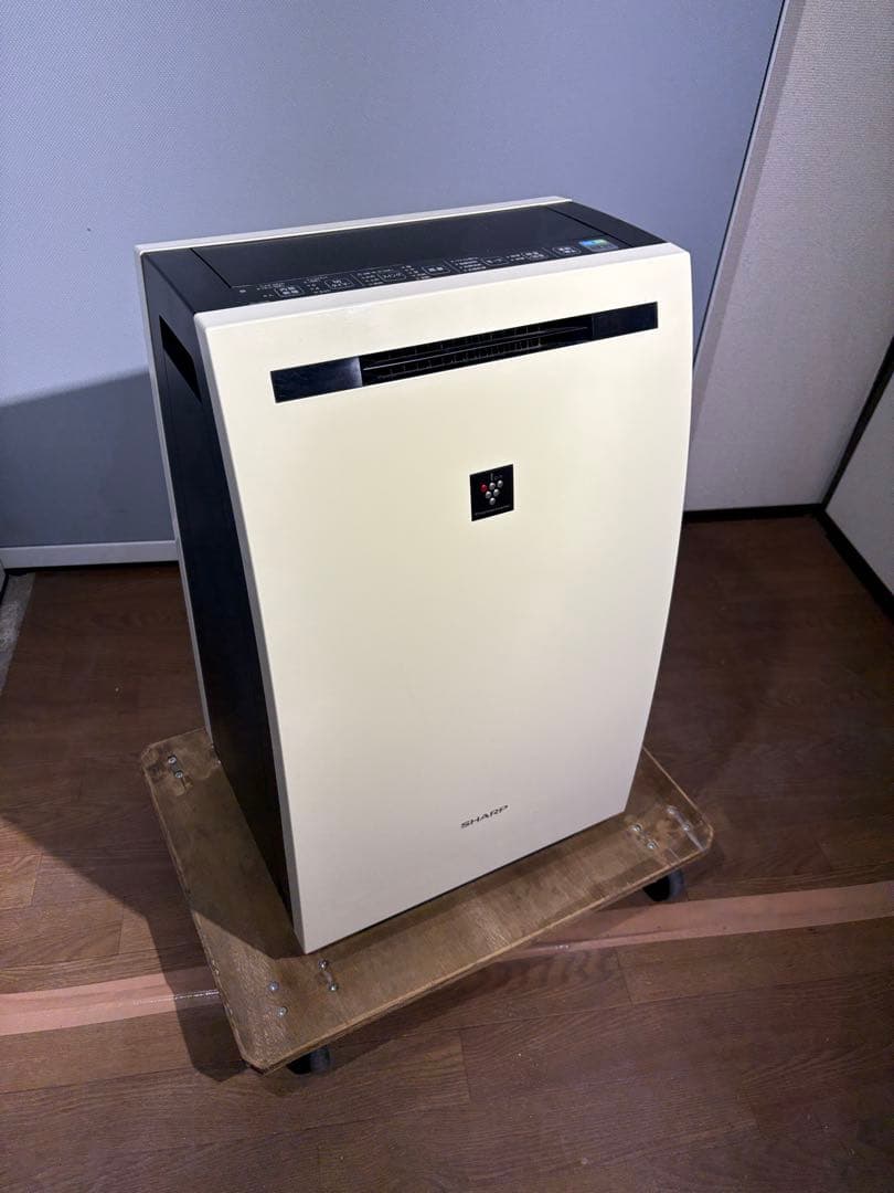 SHARP 除湿加湿空気清浄機 プラズマクラスター　KC--HD70-W