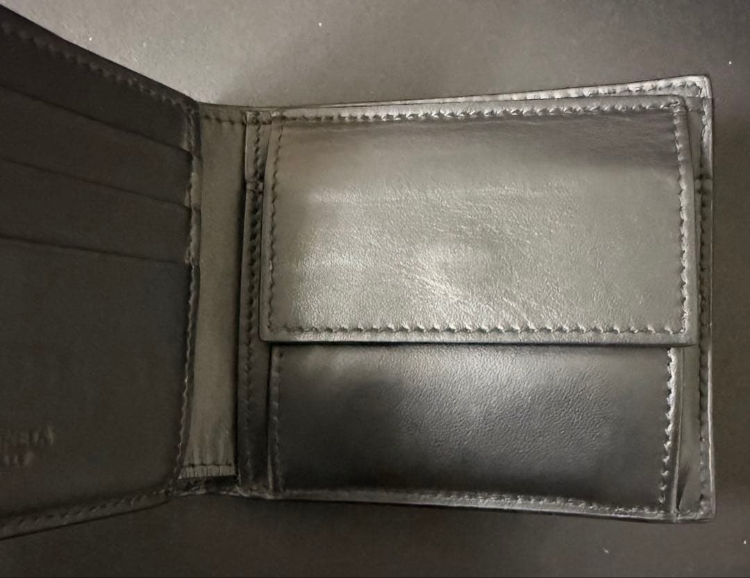 美品　Bottega Veneta 二つ折り財布 ブラック