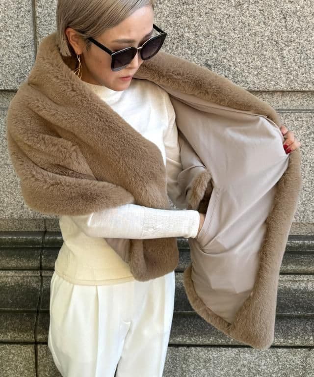 JENNE リッチボリュームファーケープ新品未使用タグつき　柴犬カラー