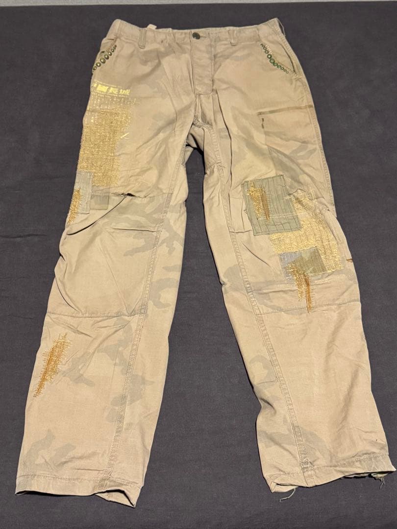 中国長城グレイトチャイナウォール　リメイクパンツカーキ