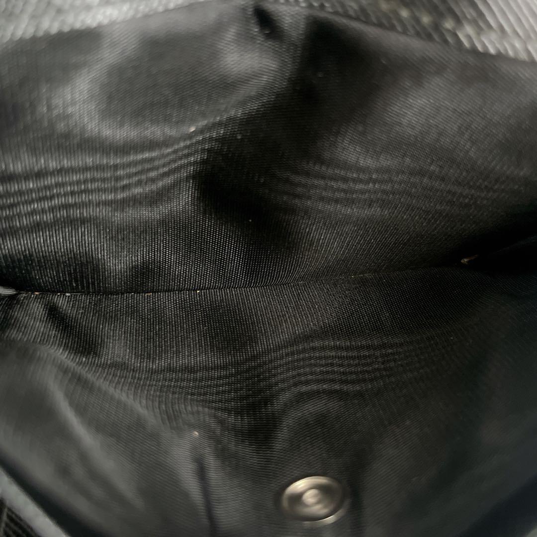 PRADA プラダ　三つ折り財布　三角ロゴ　ナイロン　サフィアーノレザー　黒