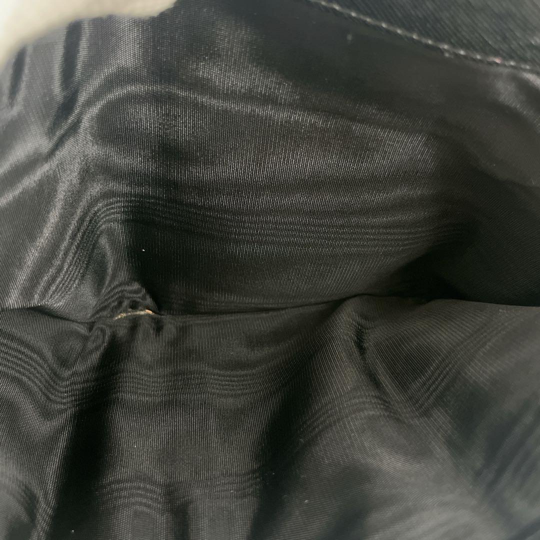 PRADA プラダ　三つ折り財布　三角ロゴ　ナイロン　サフィアーノレザー　黒