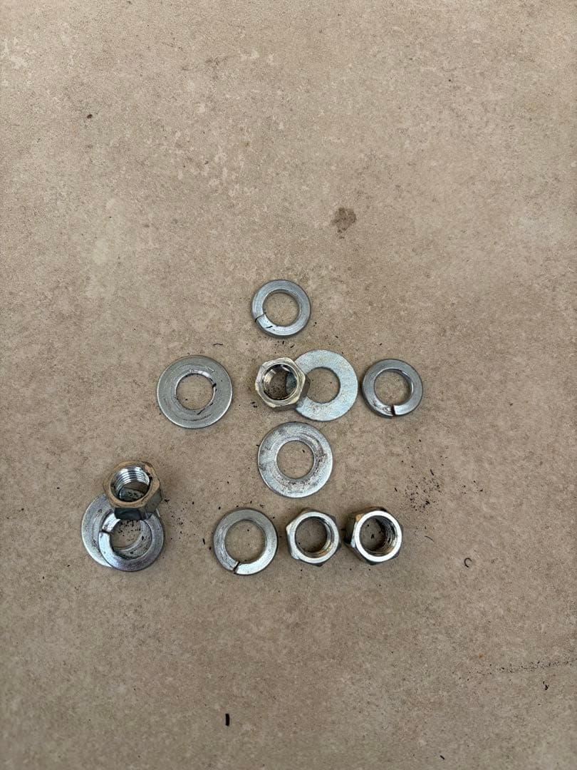 【APIO（アピオ）】ジムニー JB64 スペアタイヤブラケット