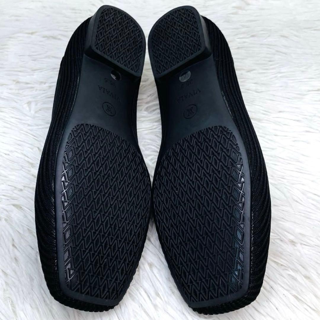 【極美品】VIVAIA 22.5㌢スクエアトゥフラットシューズ　ビバイアVライン