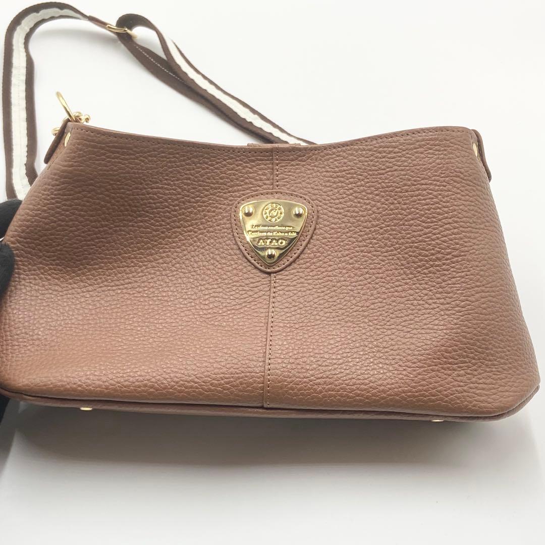 未使用級　アタオ チヴィ ショルダーバッグ アーモンド　レザー 2way
