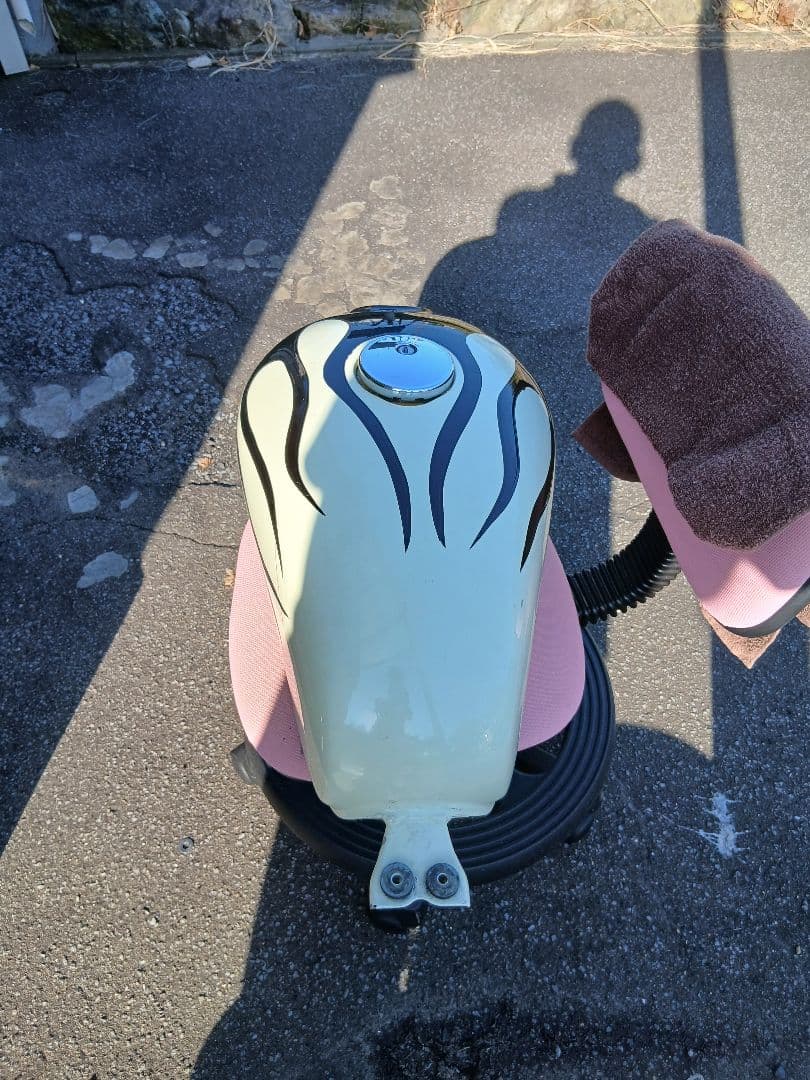 W650用タンク 今月末までの特別価格