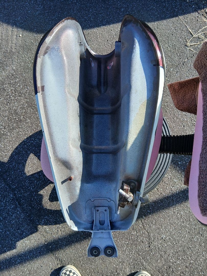 W650用タンク 今月末までの特別価格