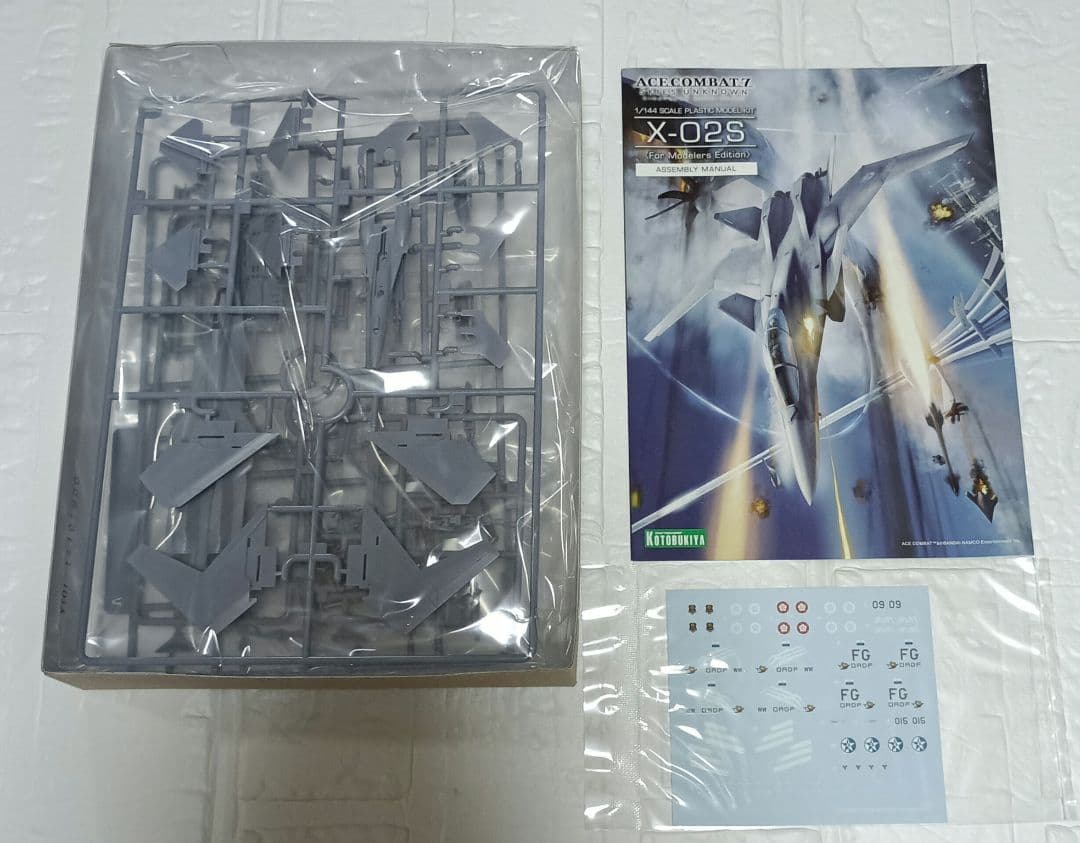 【新品未使用】コトブキヤ 1/144 X-02S プラモデル