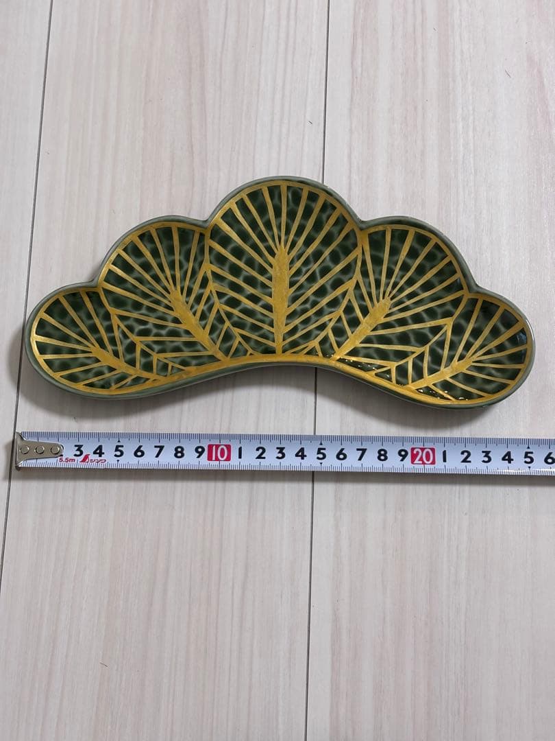 【新品】有田焼　幸楽窯　松葉形前菜皿　緑白6枚セット