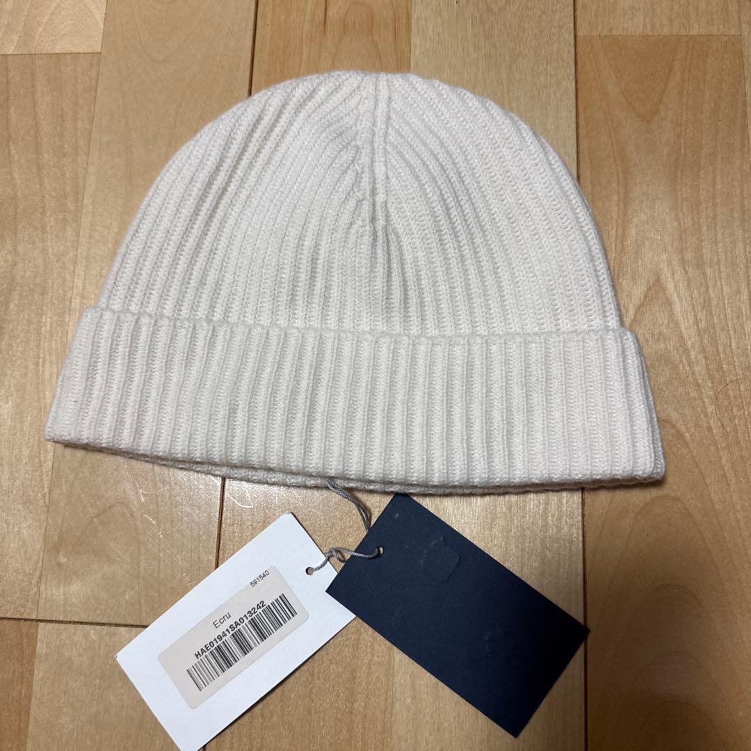 Johnstons of Elgin ホワイトニット帽