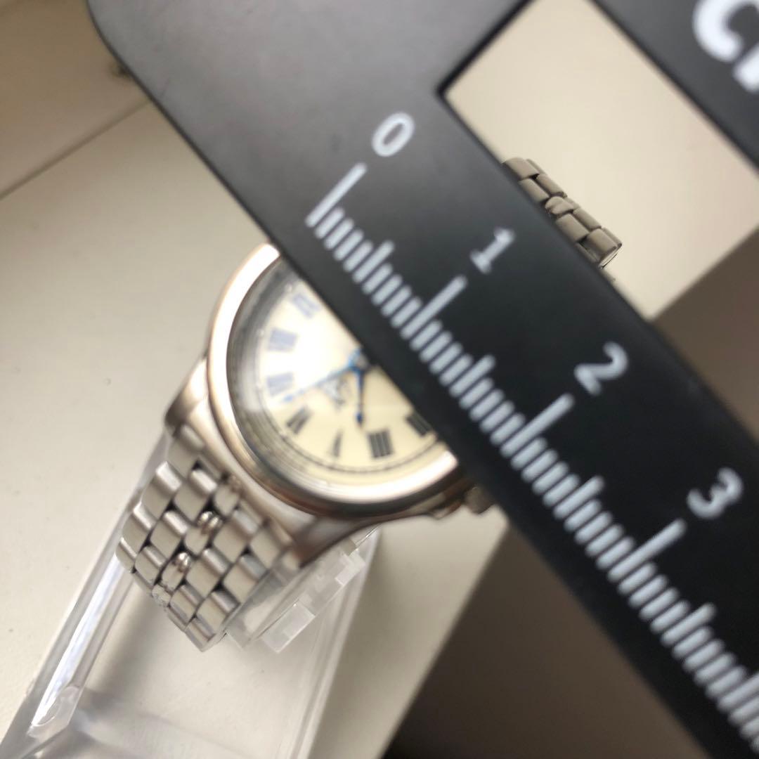 Burberry バーバリー　ローマン　 アナログ腕時計 シルバー　稼働品