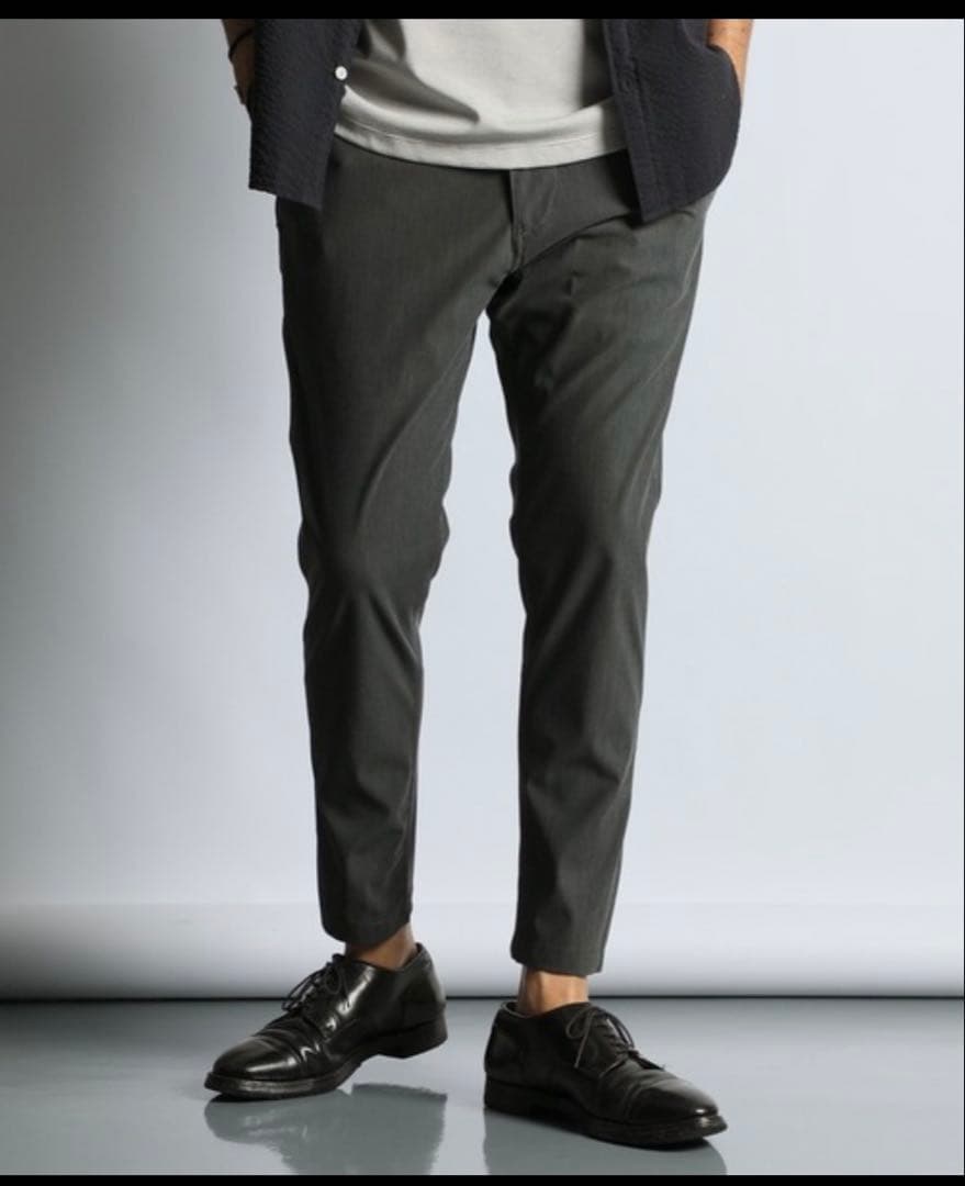 ダークグレー ストレッチスラックス テーパード