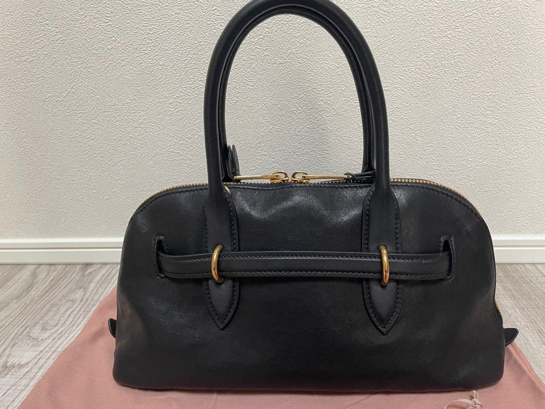 美品・ミュウミュウ・新型・アバンチュール