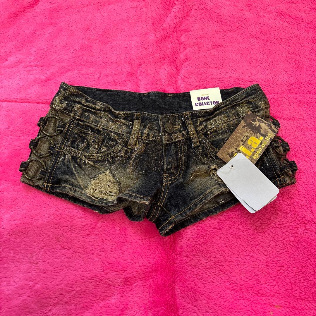 d.i.a. ダメージ加工 ショートパンツ Mサイズ